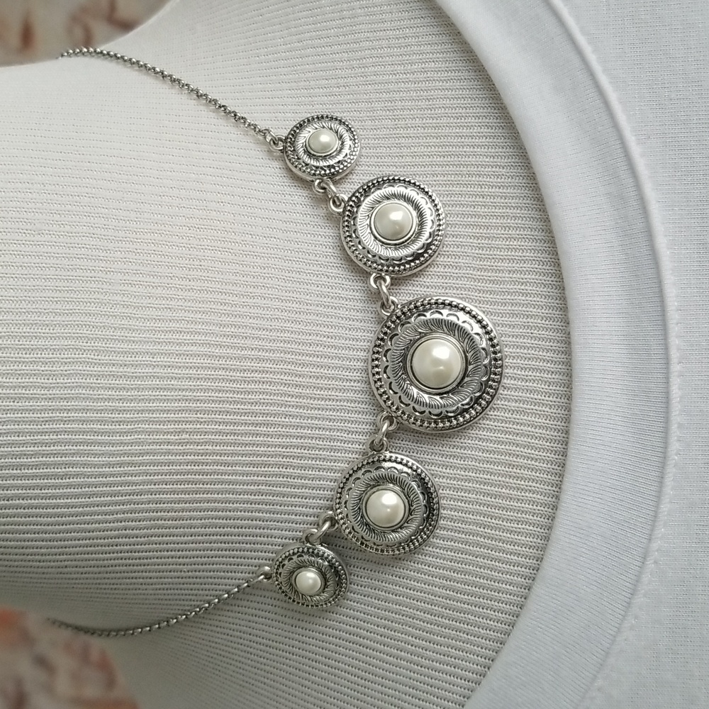 New Lucky Brand Faux Pearl Collar Necklace